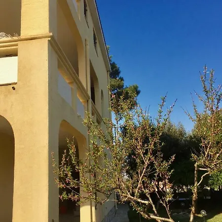 Apartamento Bosiljka *